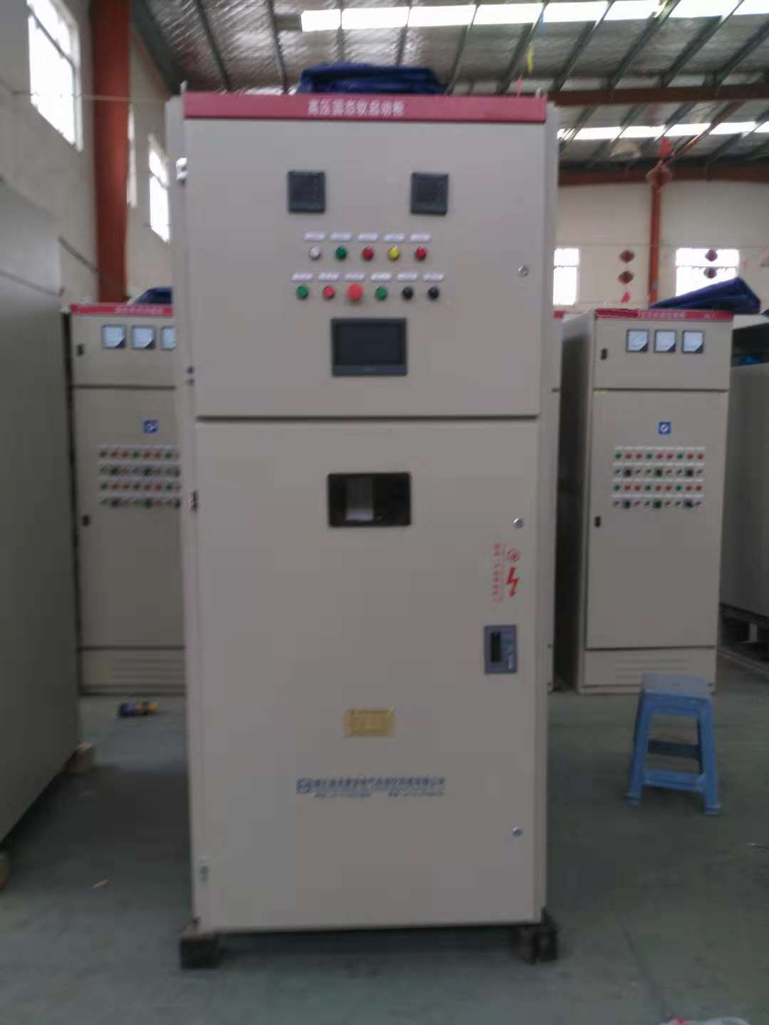 <b><font color='#000099'>MHSS系列高壓電動機固態(tài)軟起動柜</font></b>